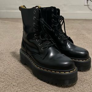 Dr Martens black, side zip-up